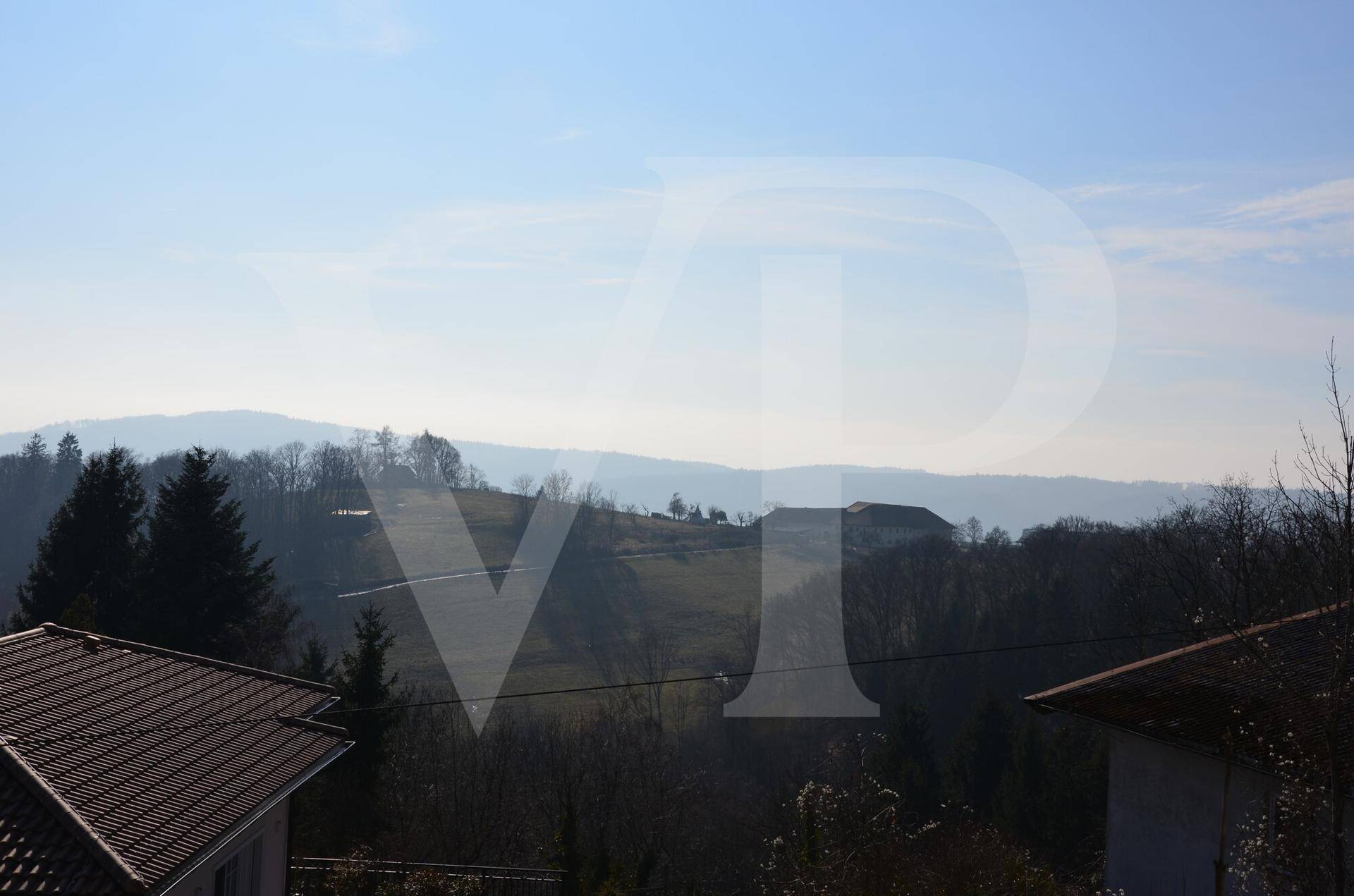 Sonniges Baugrundstück mit Altbestand in schöner Aussichtslage - Widok 5