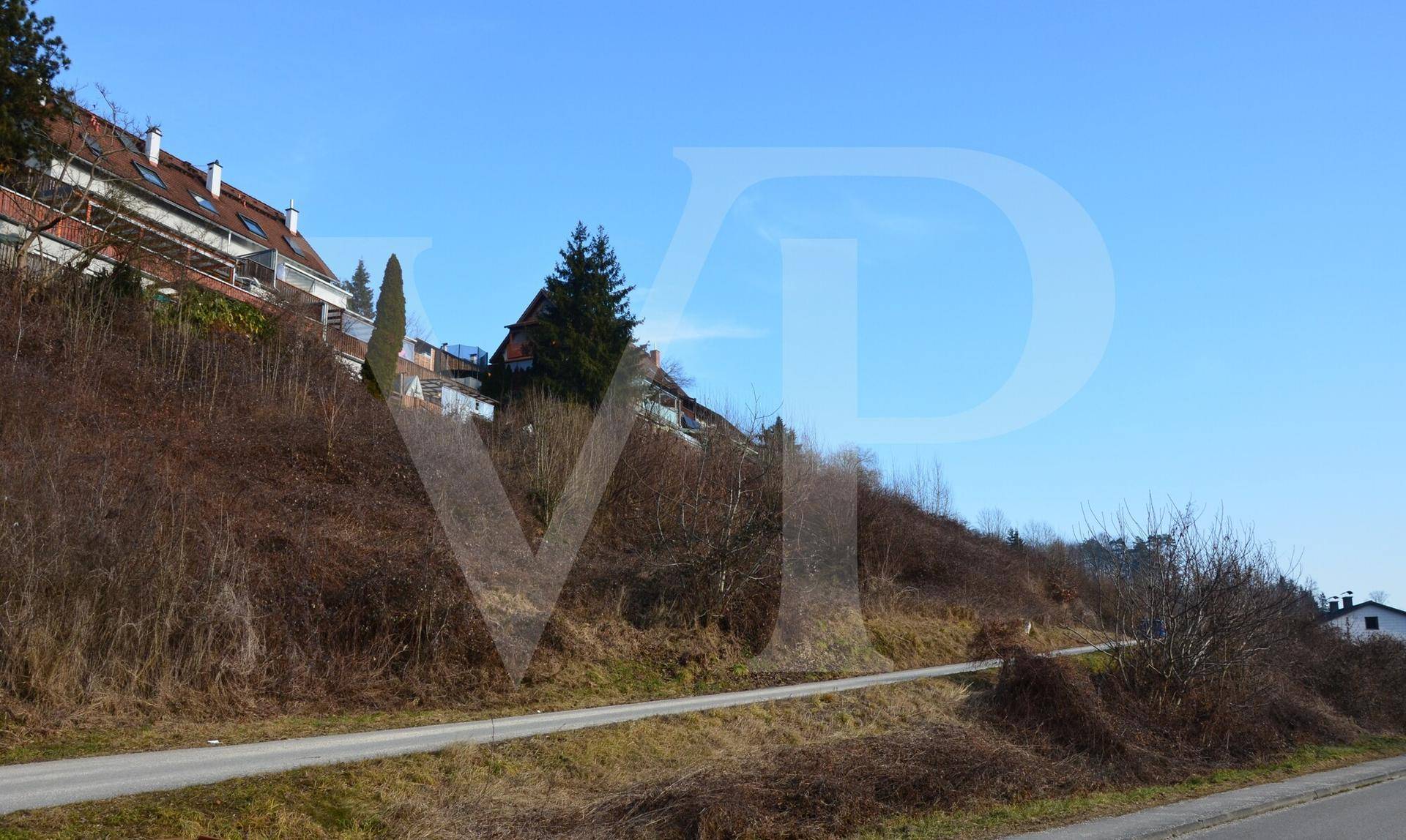 Großzügiges Baugrundstück mit hohem Wohnbaupotenzial - Ansicht 3