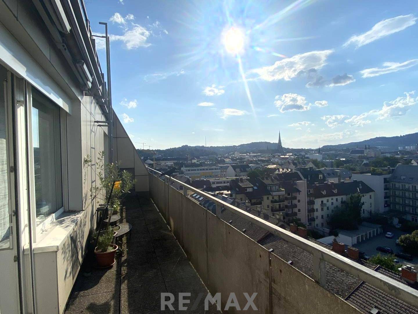 Terrasse mit Stadtblick