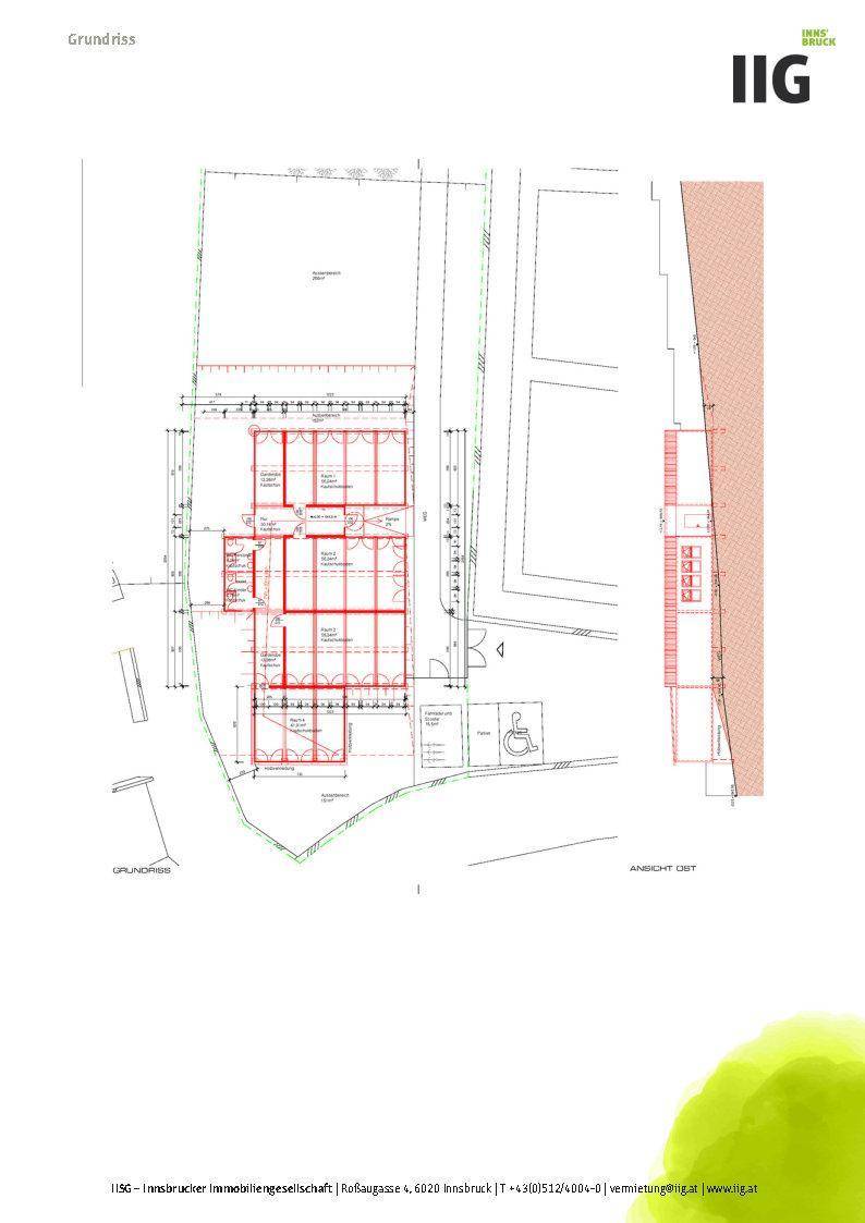 Grundrissplan der Container-Anlage mit detaillierter Raumaufteilung und Grundstücksgrenzen, inklusive Zugangsrampe.