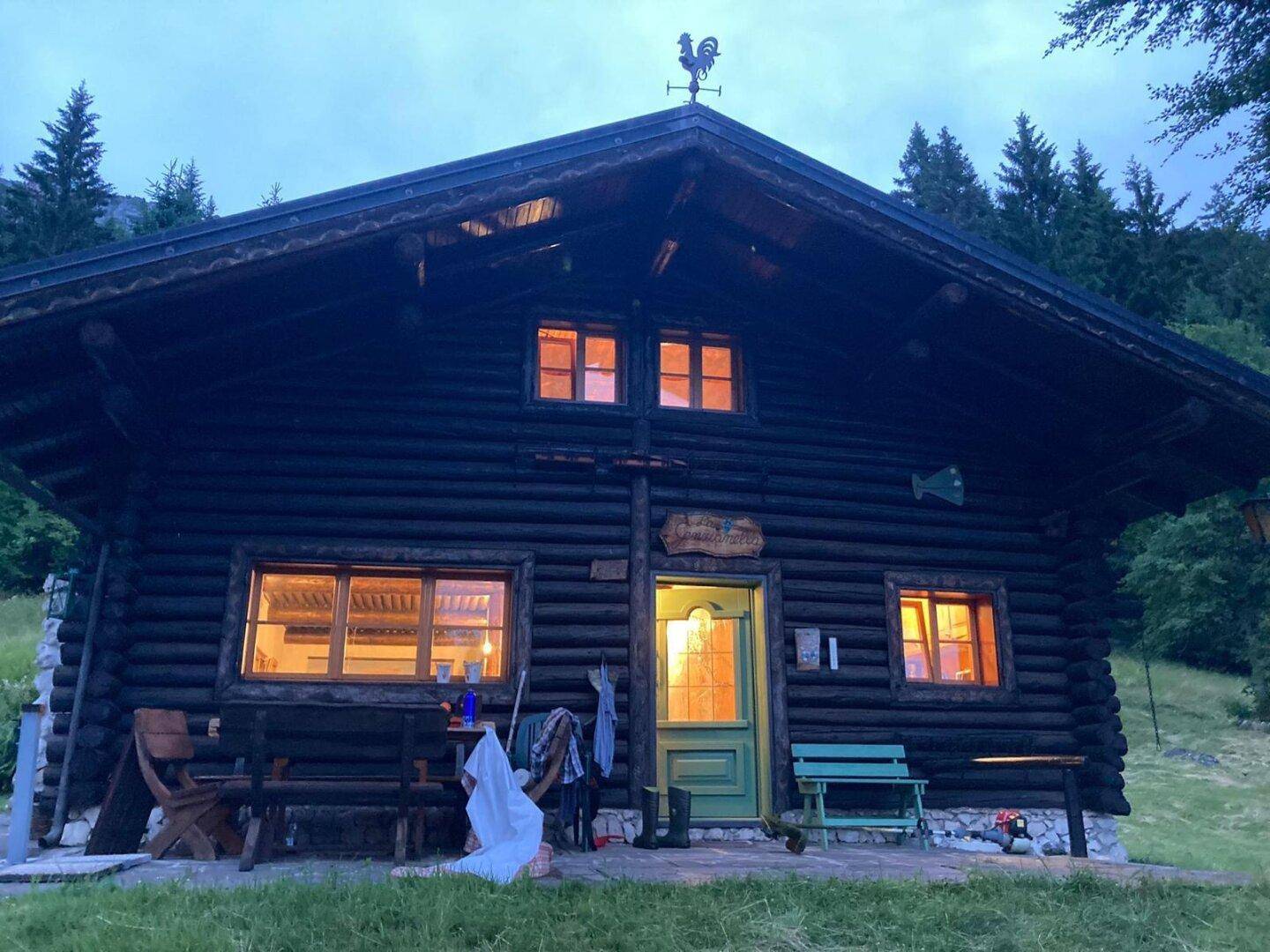 Idyllische Berghütte in den Belluneser Dolomiten