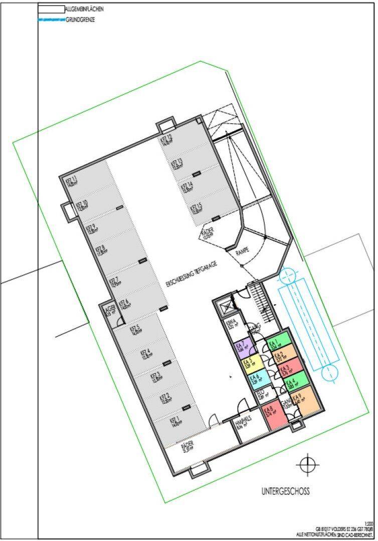 Grundriss des Untergeschosses mit Tiefgarage, Stellplätzen und Abstellräumen für Bewohner.