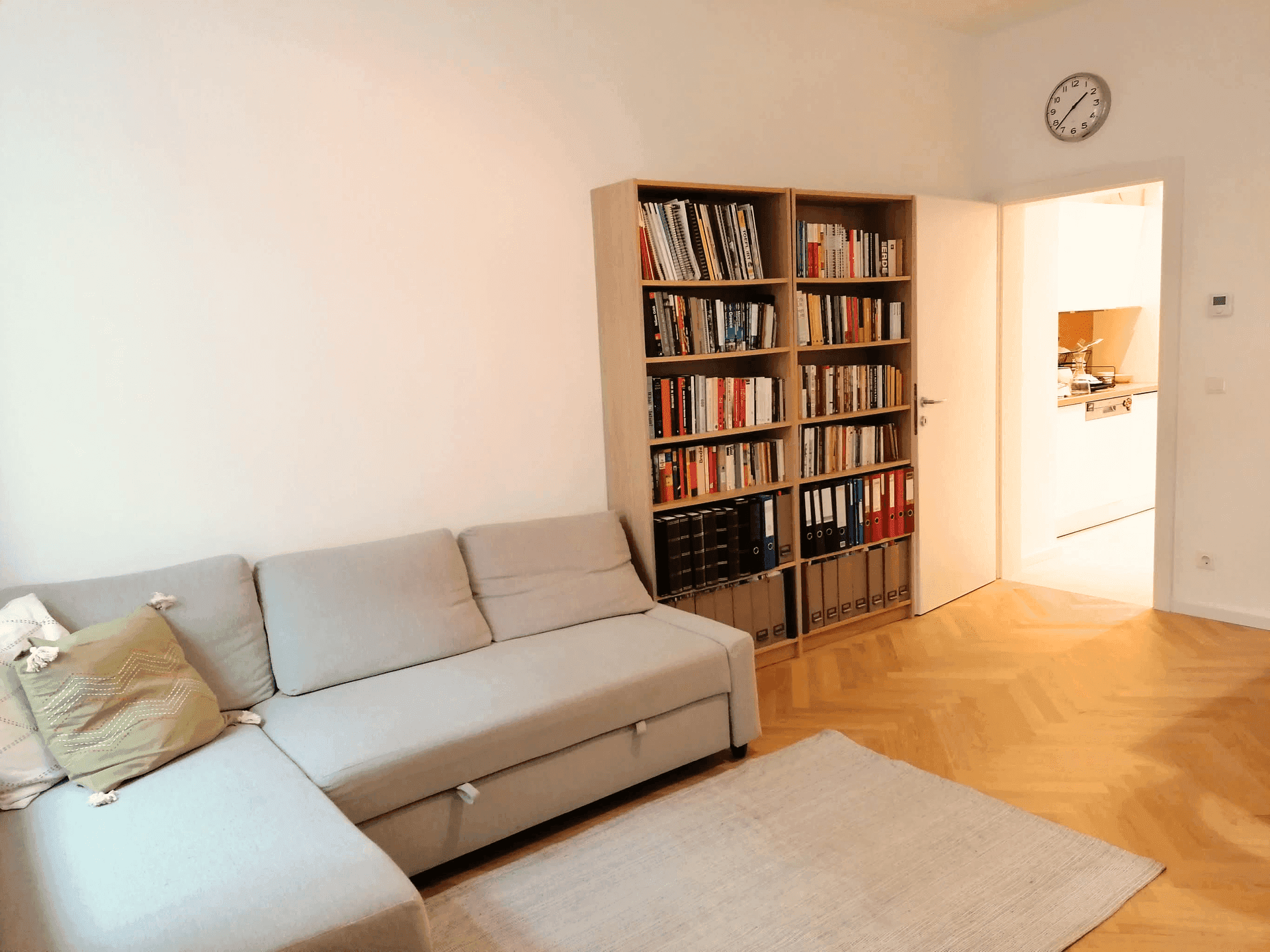 Provisionsfreie stilvolle Altbauwohnung nahe Schönbrunn - hochwertig saniert &amp; perfekt geschnitten - Ansicht 2