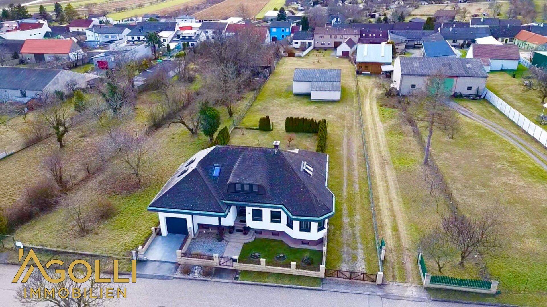 Liebevoll saniertes Einfamilienhaus mit 1.688 m² Grundstück &amp; großer Halle – ein echtes Unikat! - Ansicht 5