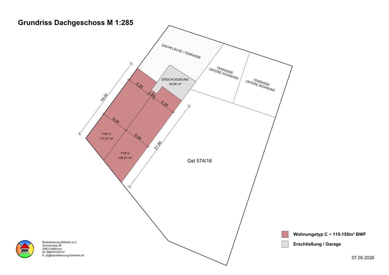 Grundriss des Dachgeschosses mit Terrassenflächen und verschiedenen Wohnungstypen.