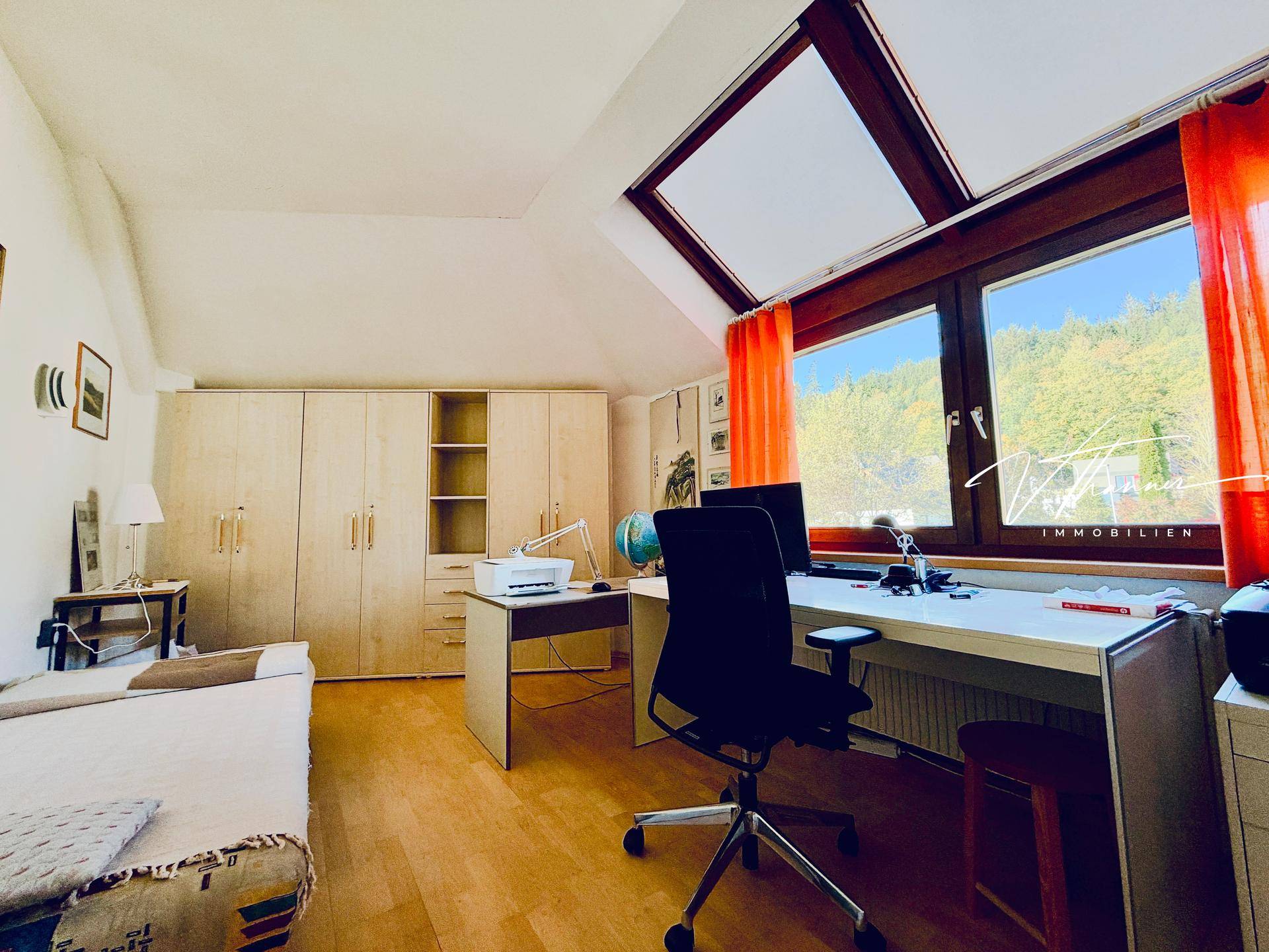 Büro 1.OG
