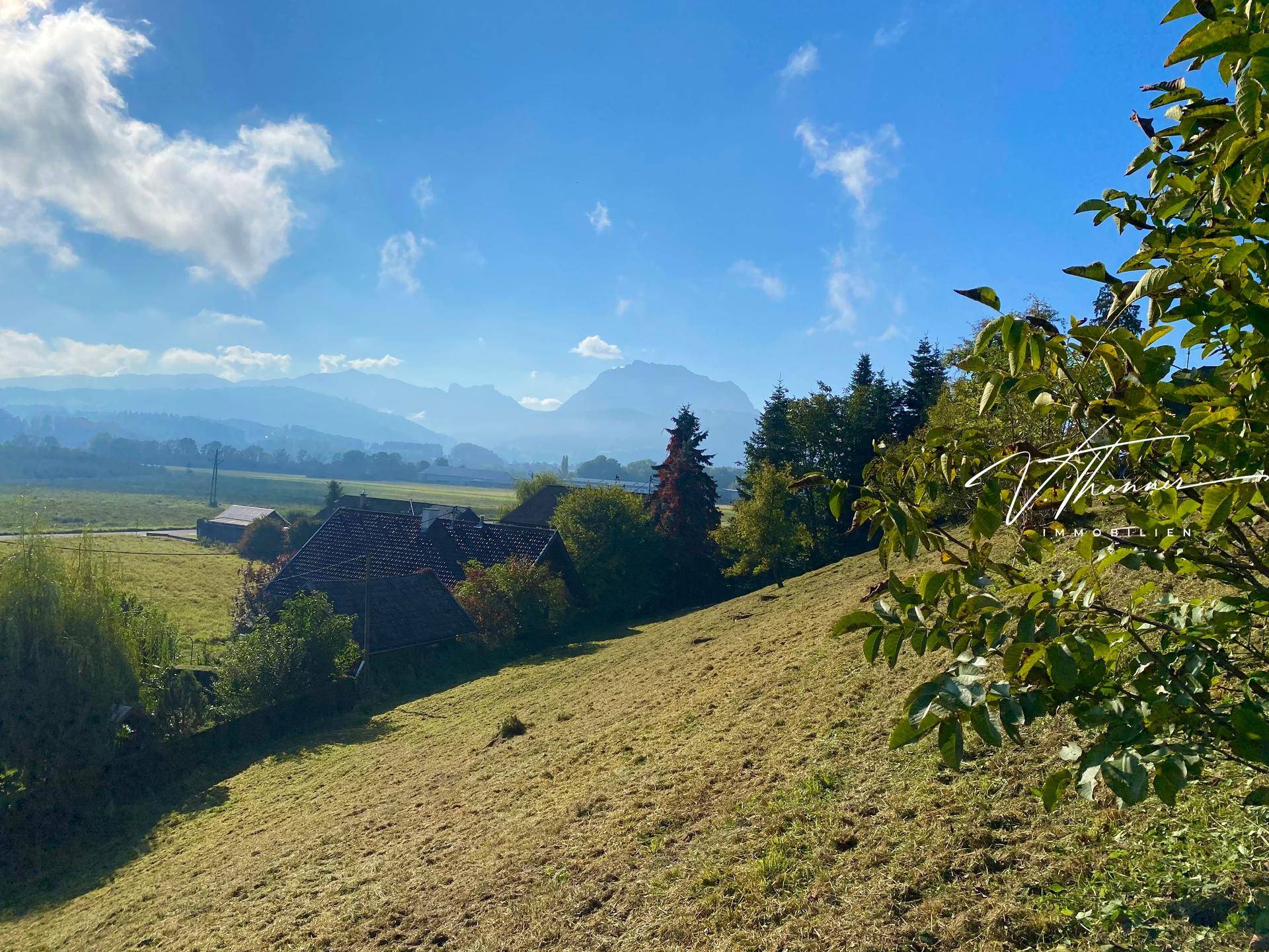 Grundstück
