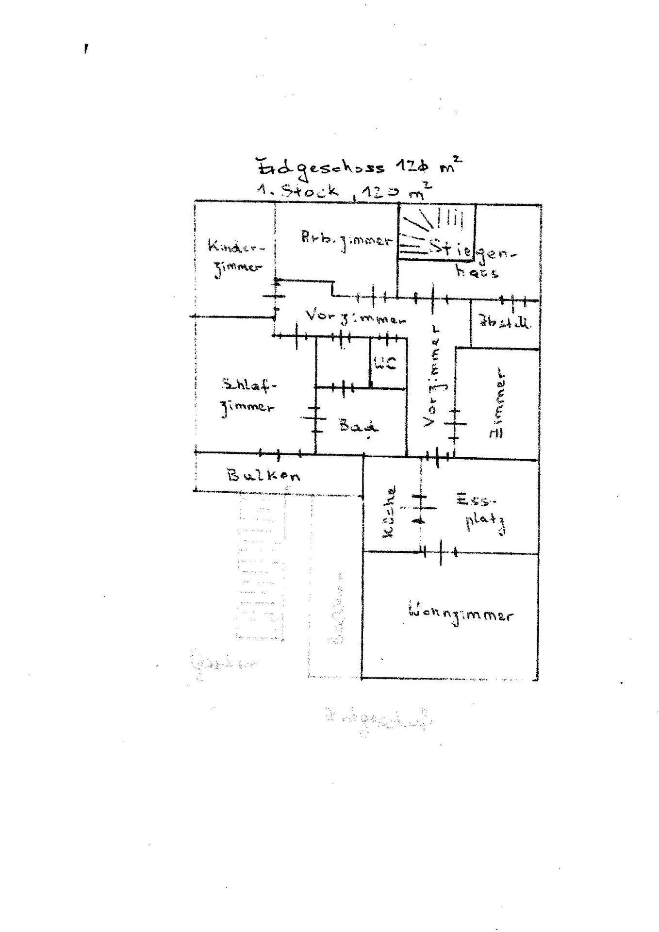 Handgezeichneter Grundriss des ersten Stocks mit Zimmern, Bad, separatem WC und Balkon.