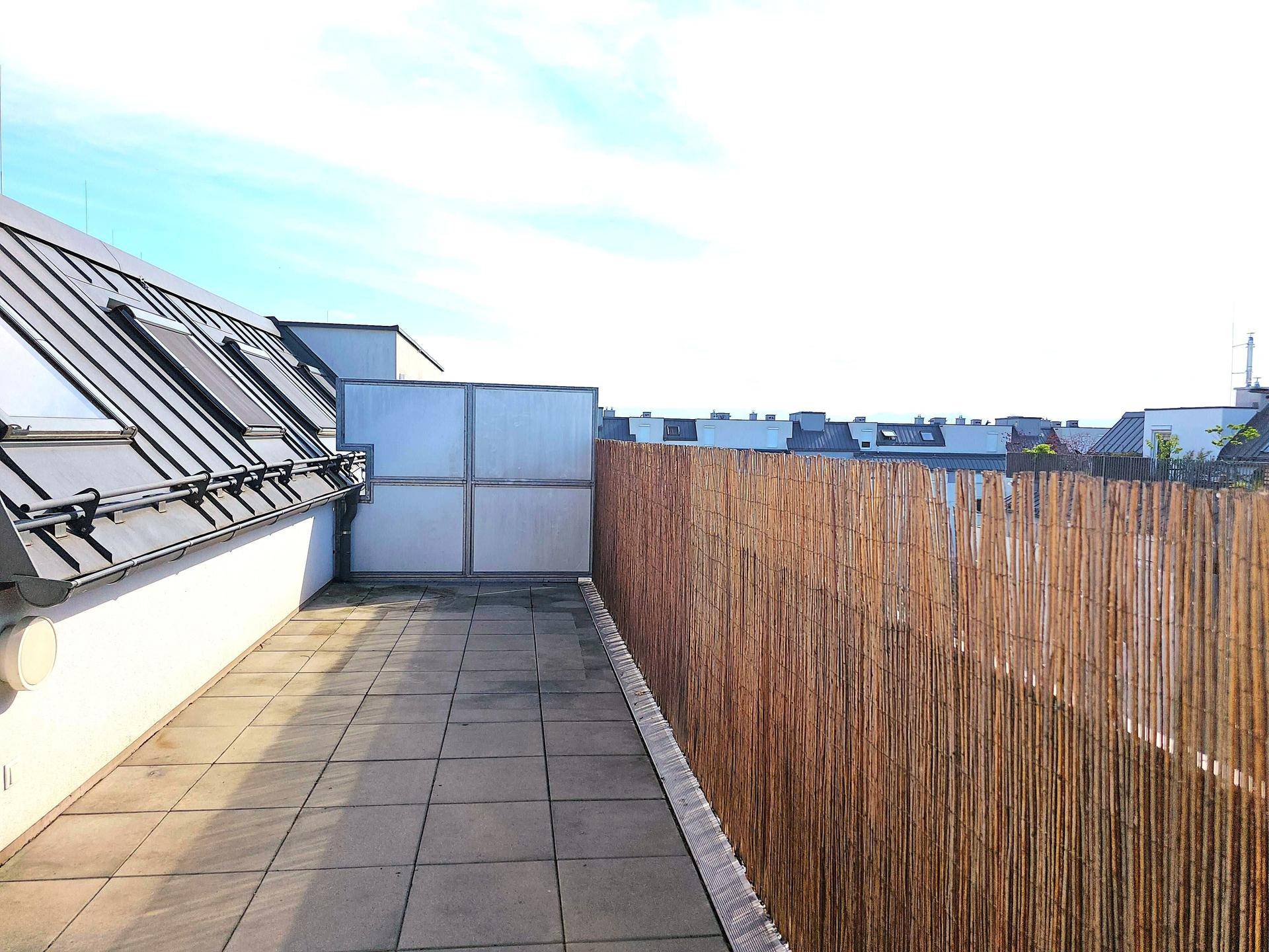 große Terrasse ...