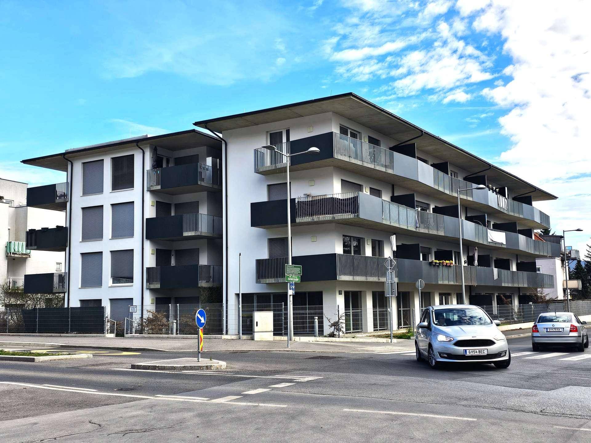 modernes, junges Gebäude