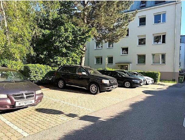 Parkplatz anmietbar