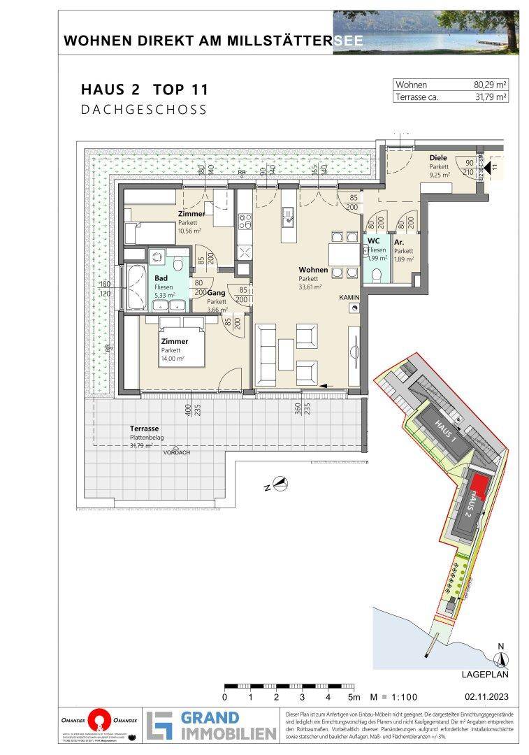 Grundriss des Dachgeschosses mit zwei Zimmern, Bad, Wohnbereich, Kamin und großer Terrasse.