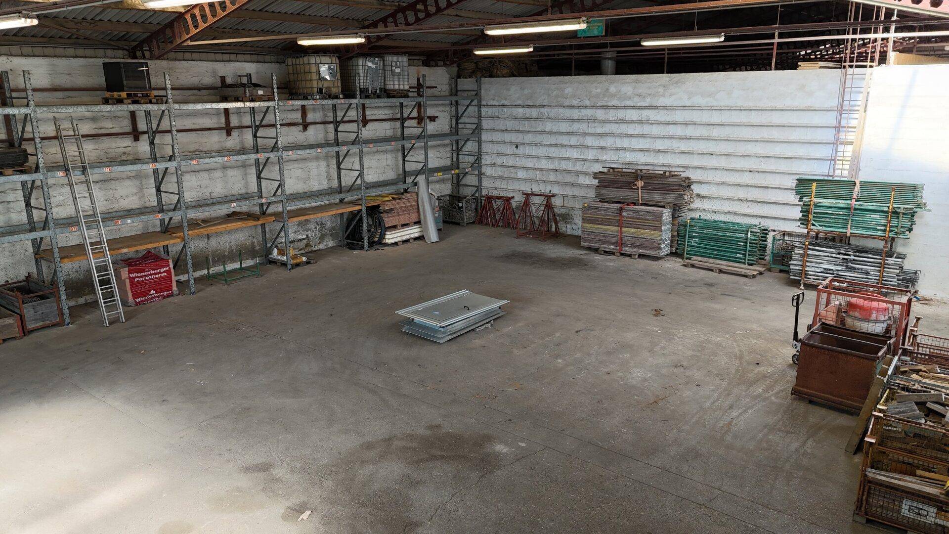 Geräumige Lagerhalle (350m²) mit zwei hohen Einfahrten – vielseitig nutzbar! - Ansicht 4