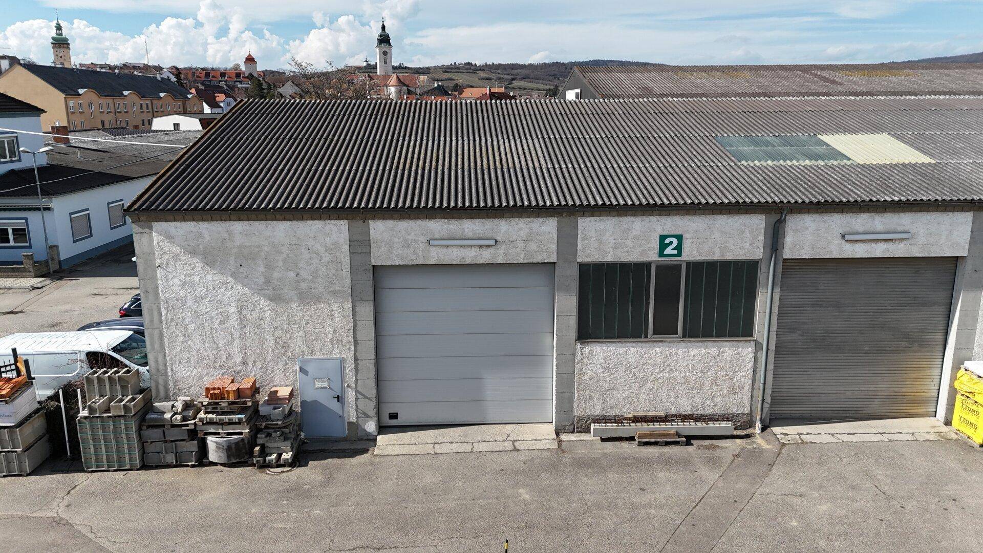 Geräumige Lagerhalle (350m²) mit zwei hohen Einfahrten – vielseitig nutzbar! - Ansicht 5