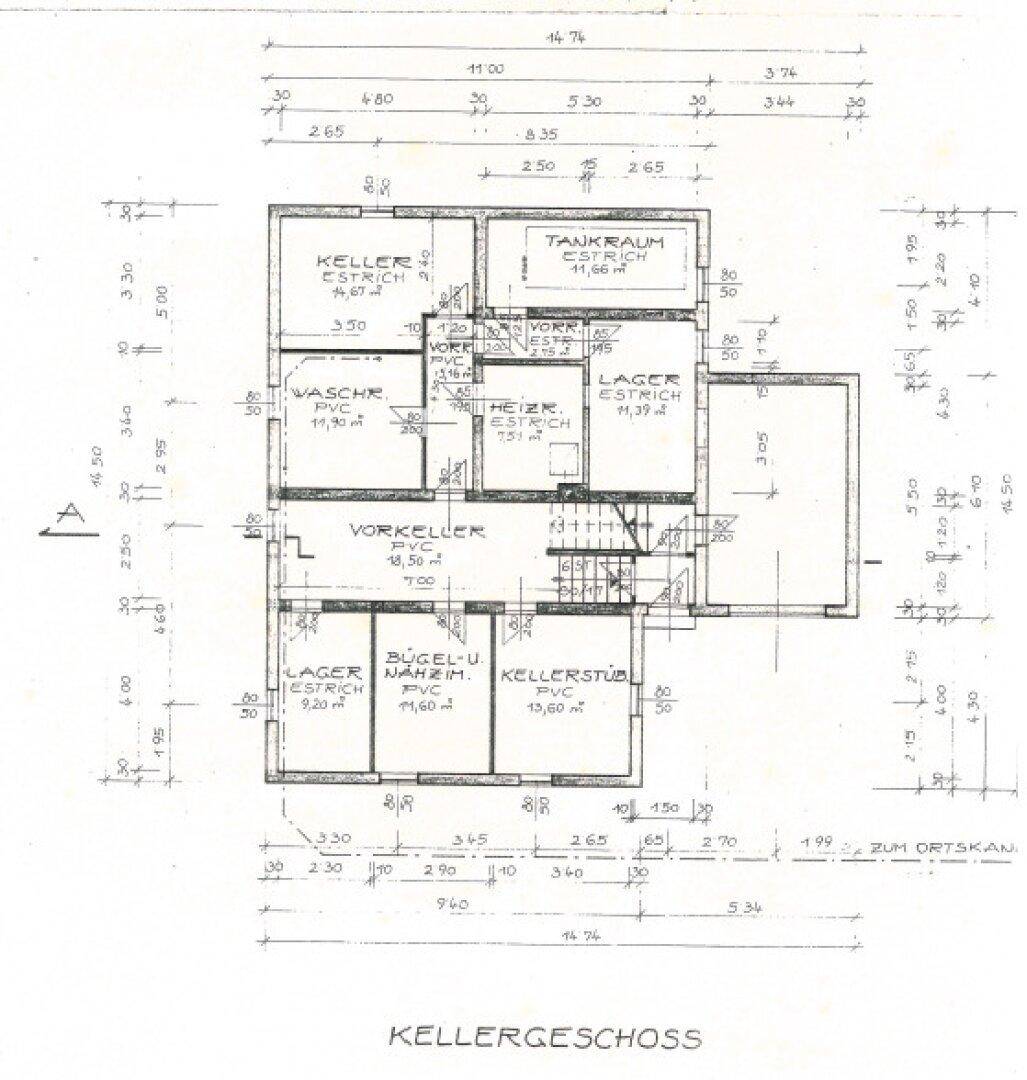 Grundriss des Kellergeschosses mit verschiedenen Kellerräumen, Waschküche und Lagerflächen.