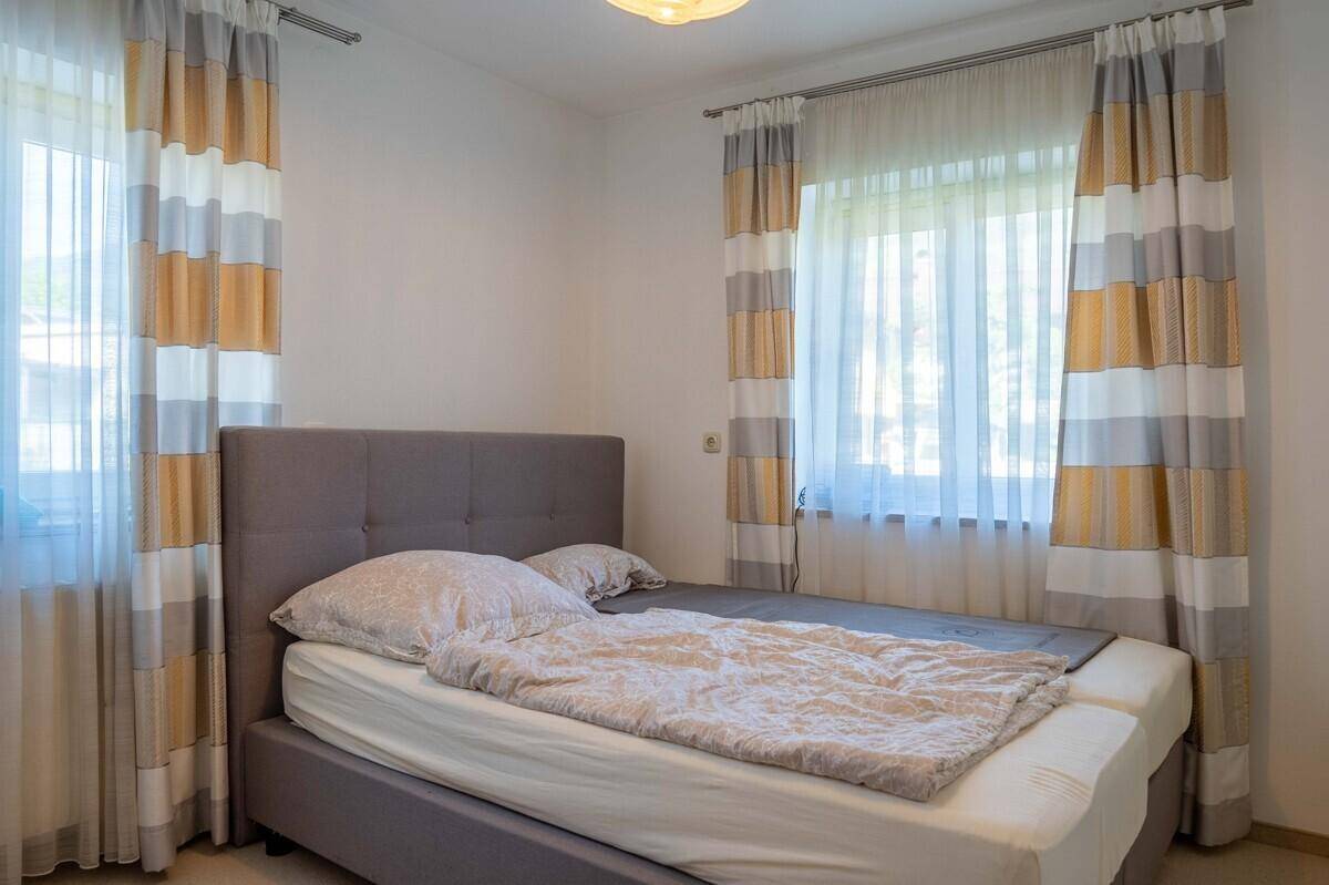 Schlafzimmer EG