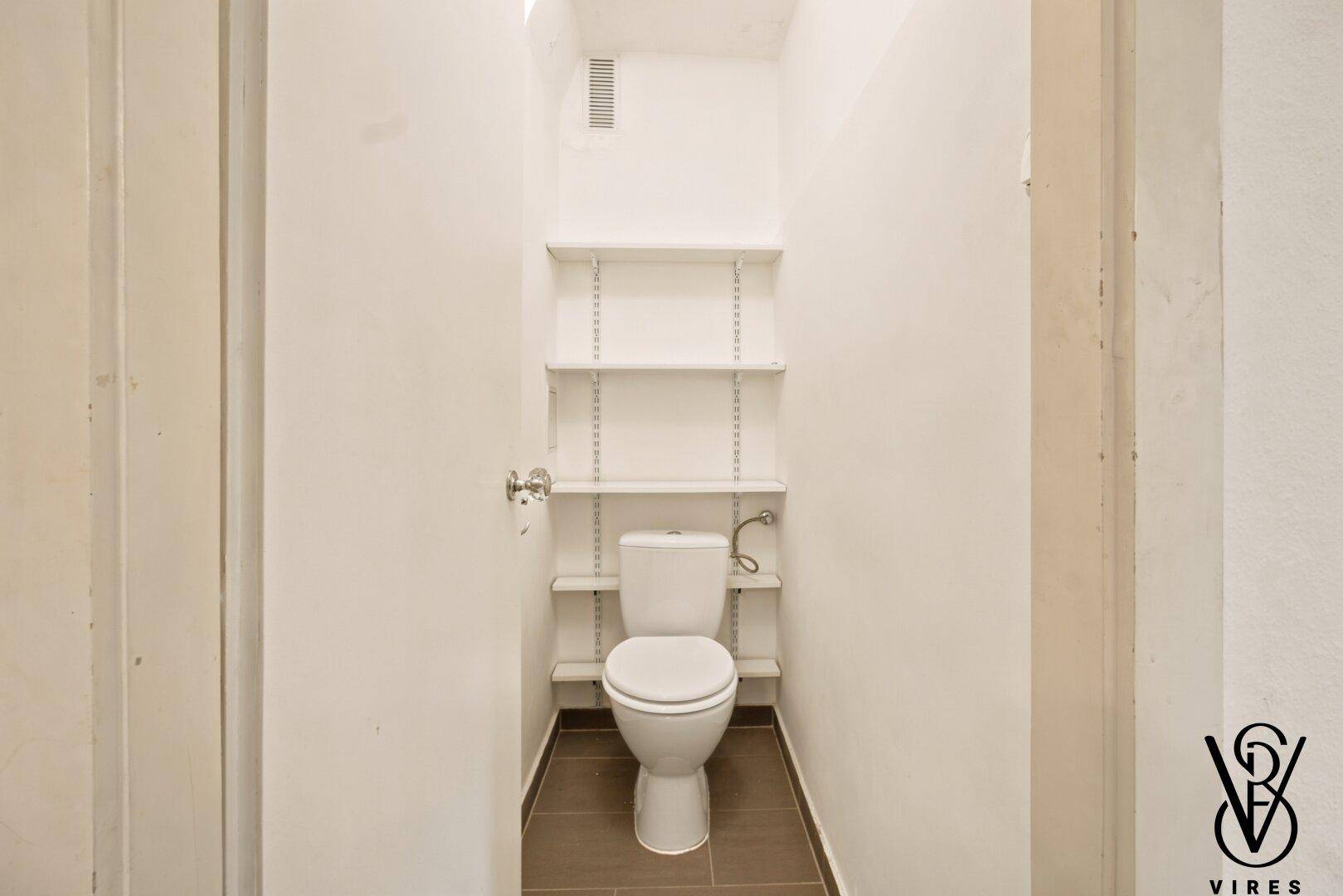 1. Stock: separates WC