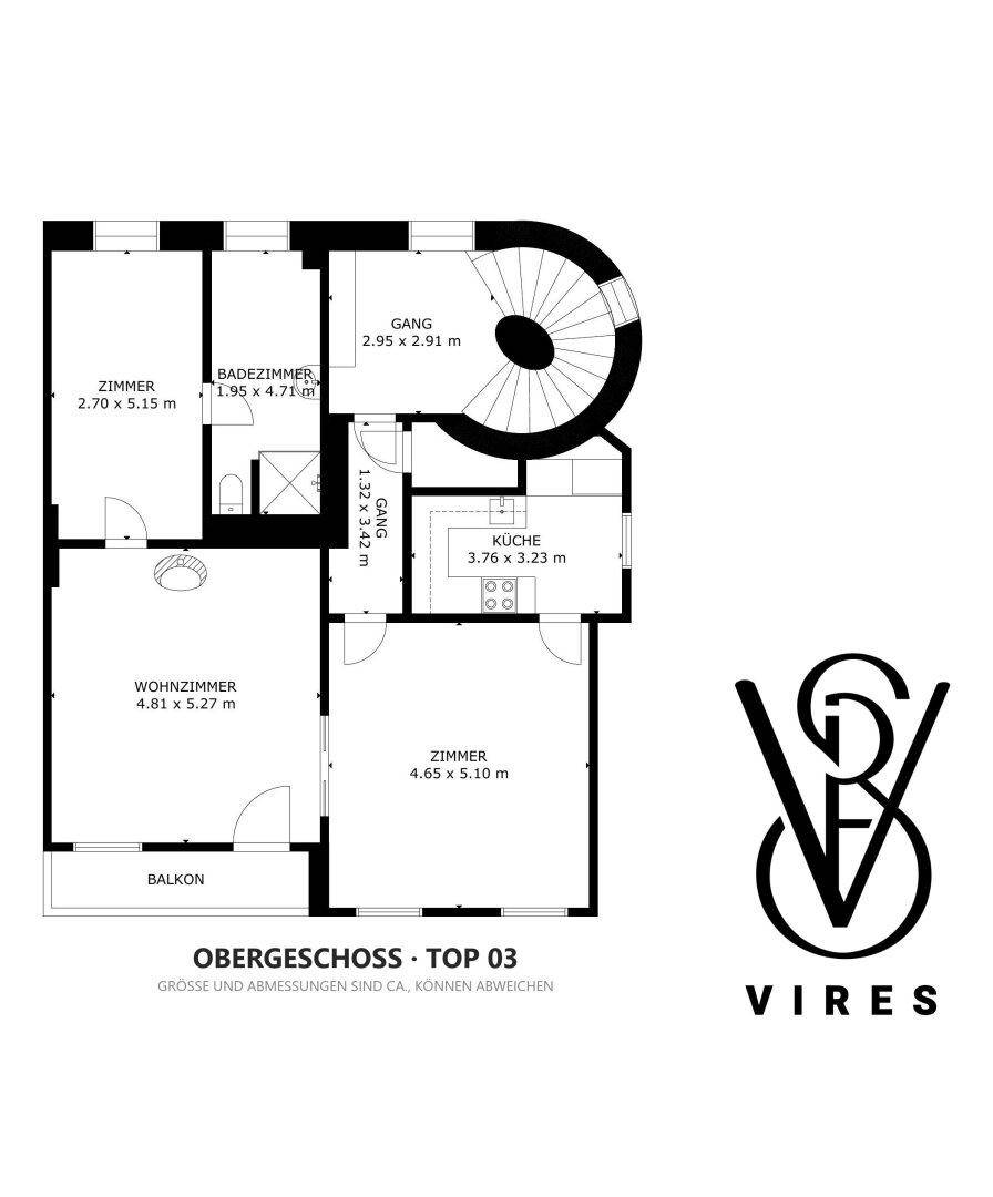 Grundriss des Obergeschosses mit Zimmern, Badezimmer, Küche, Wohnzimmer und einem Balkon.