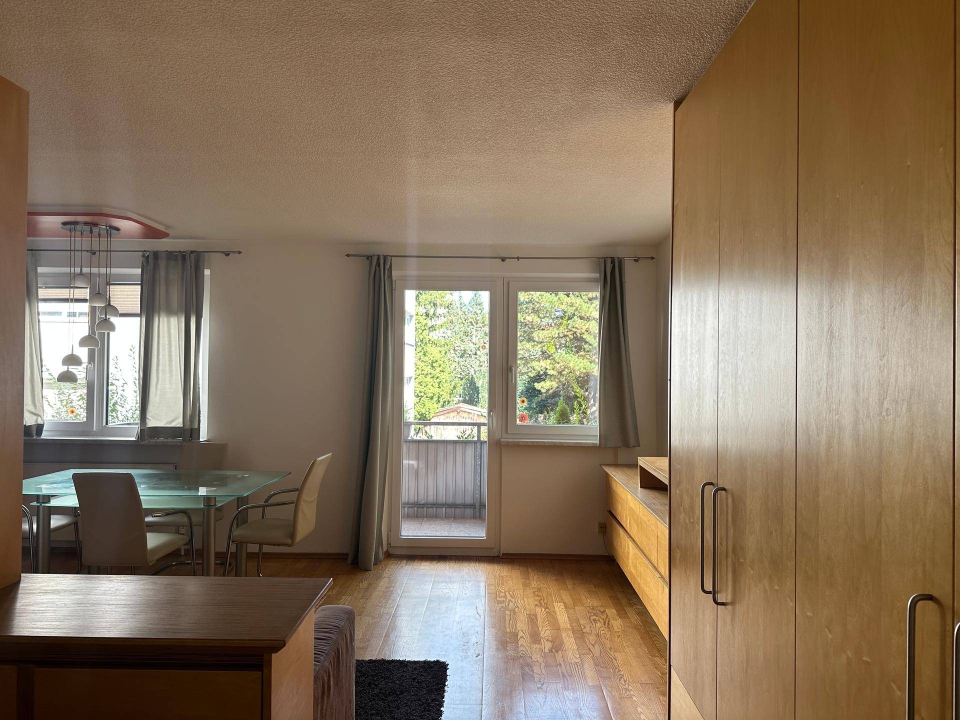 Blick zum Balkon