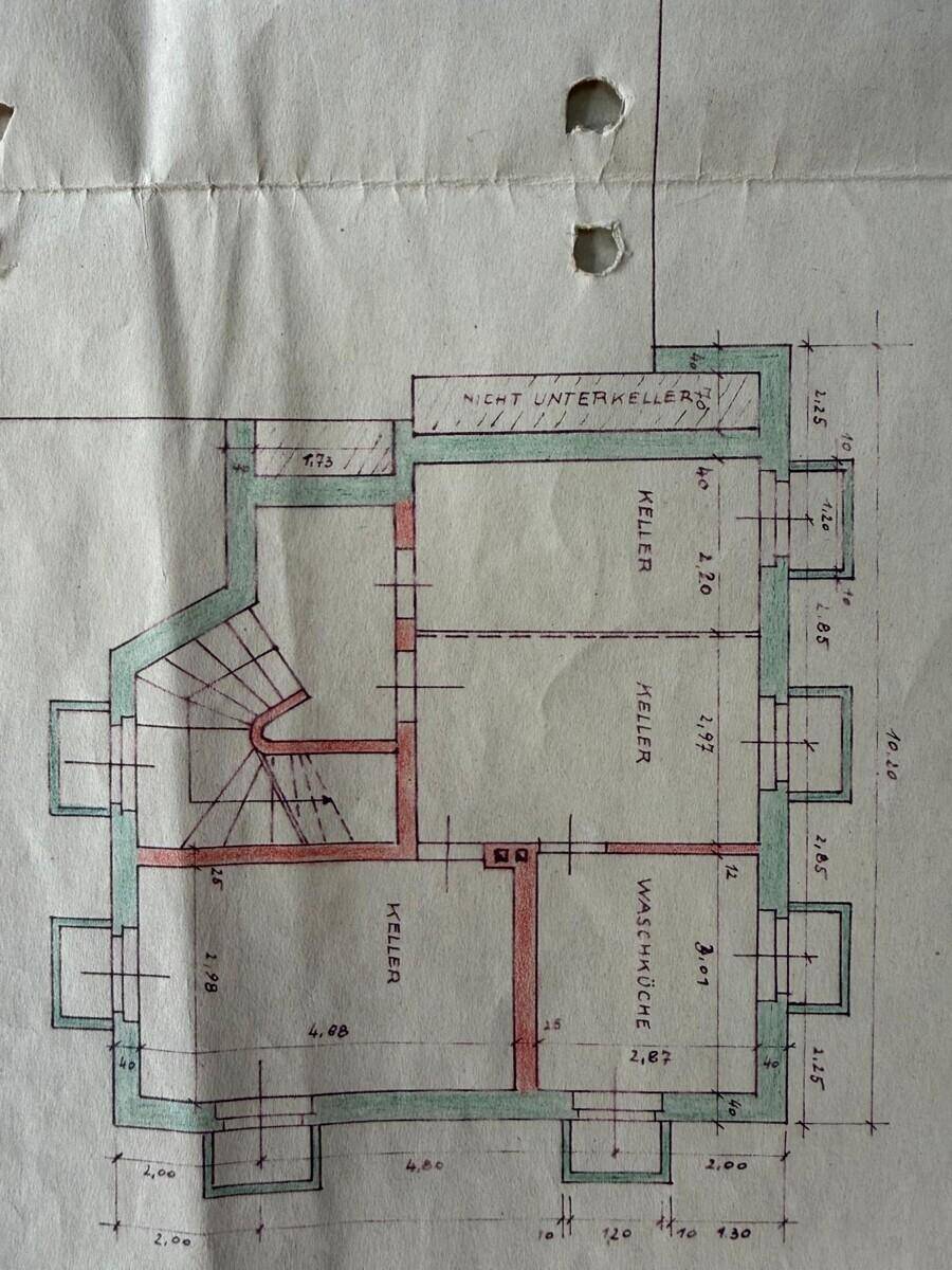 Grundriss des Kellergeschosses mit mehreren Kellerräumen und Waschküche.