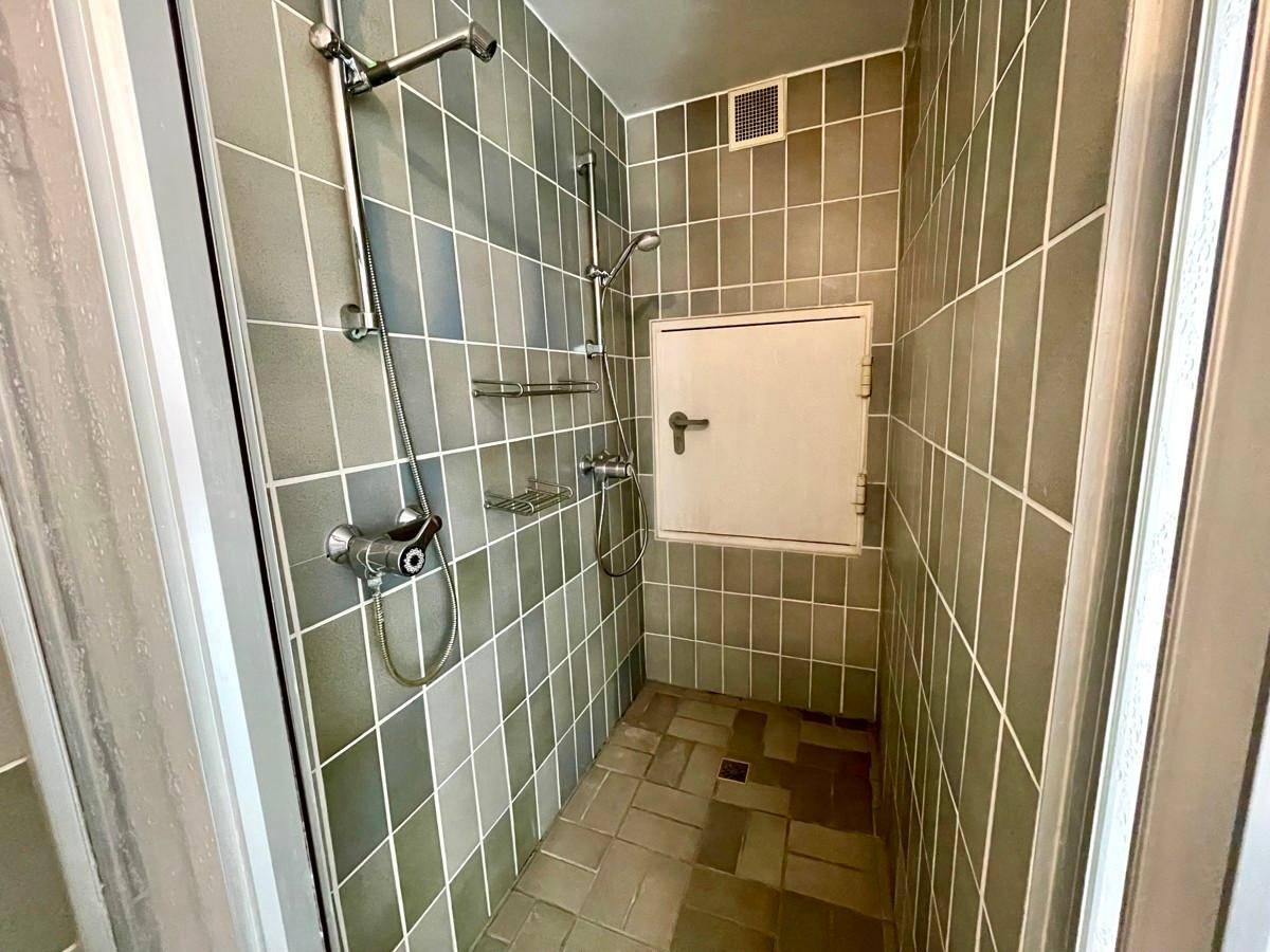 Dusche/Keller