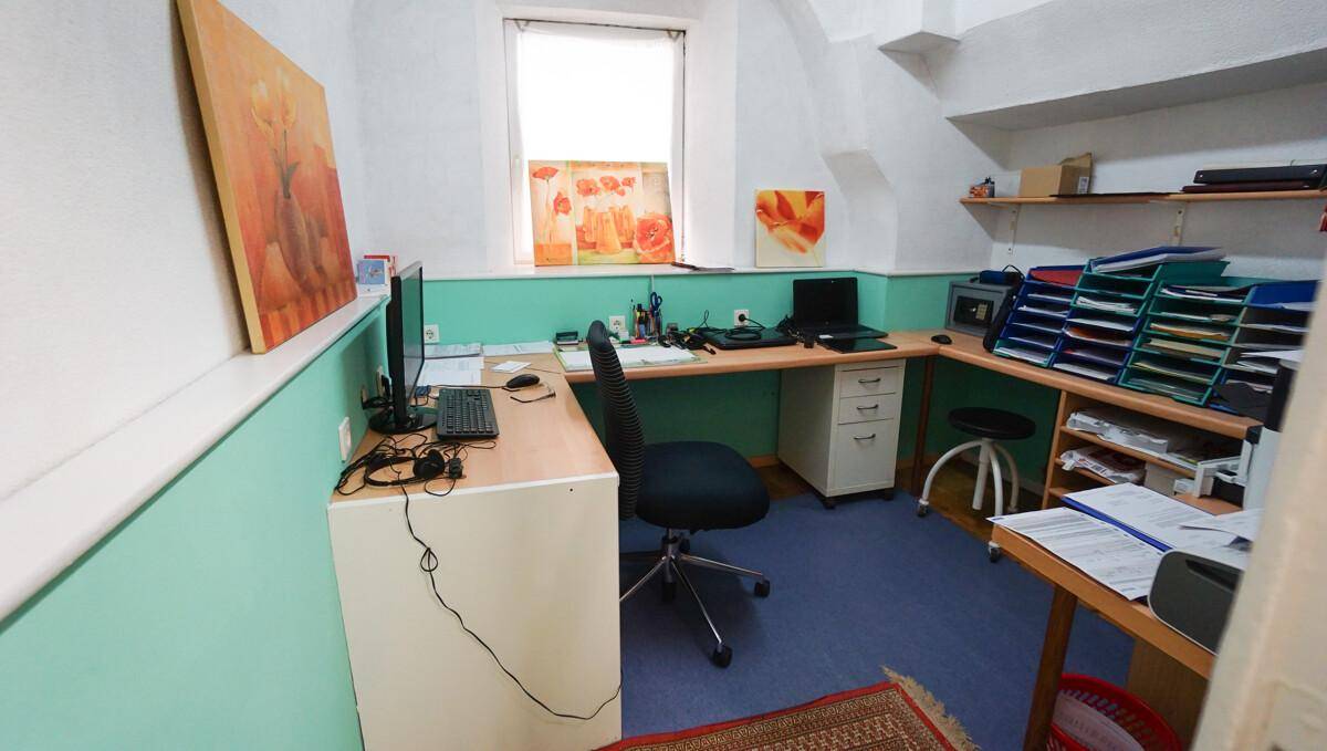 Büro EG