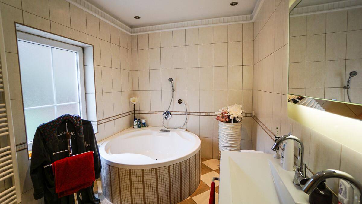 Badezimmer 2