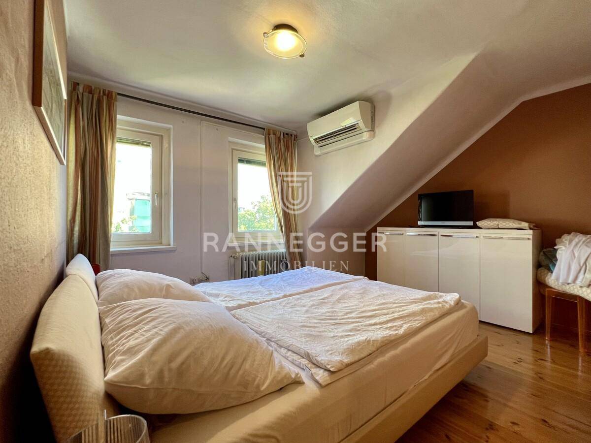 Schlafzimmer (Top 2)