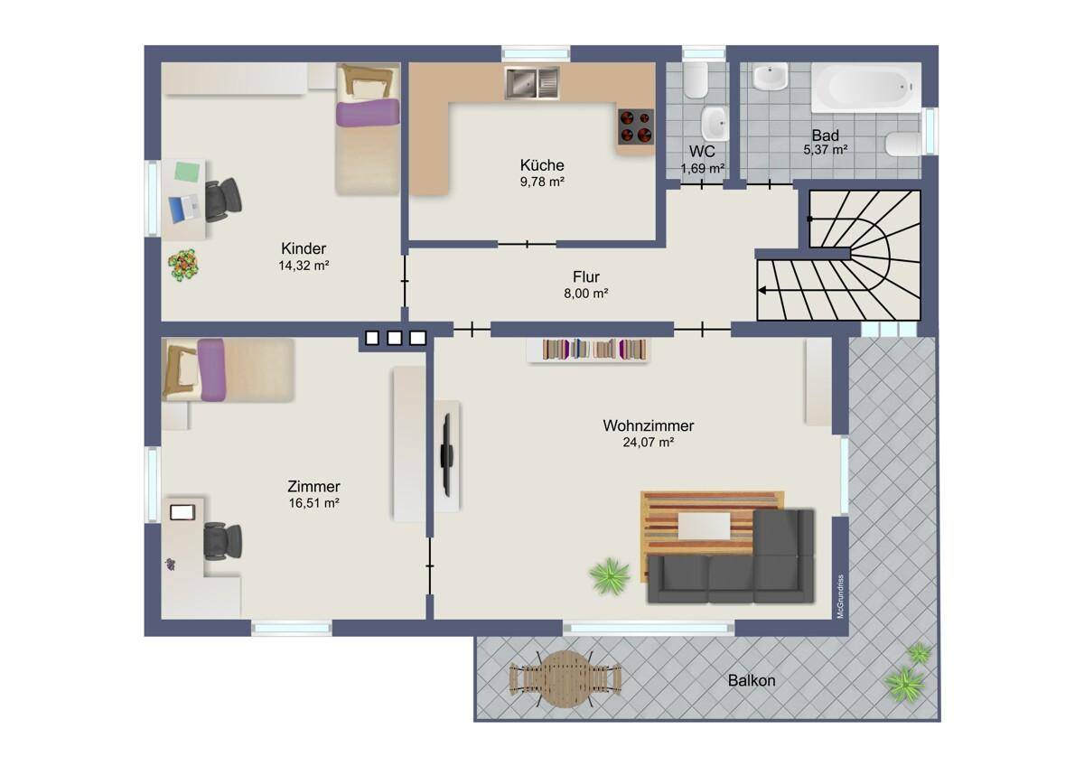 Grundriss einer Etage mit Wohnzimmer, Küche, drei weiteren Zimmern, Bad, Gäste-WC und Balkon.