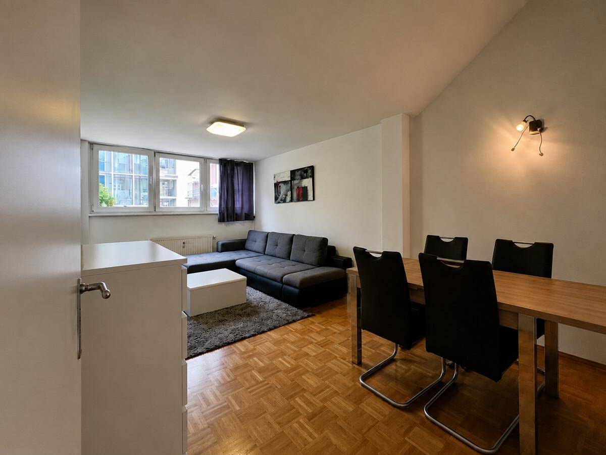 Ruhige 2-Zimmer-Mietwohnung mit Terrasse direkt im Grazer Zentrum! - Ansicht 3