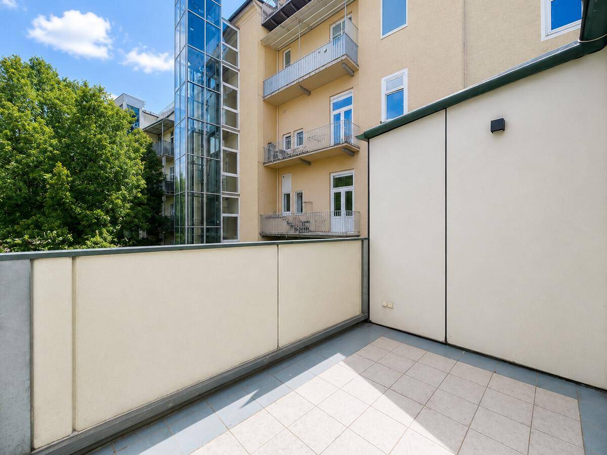 Ruhige 2-Zimmer-Mietwohnung mit Terrasse direkt im Grazer Zentrum! - Ansicht 6