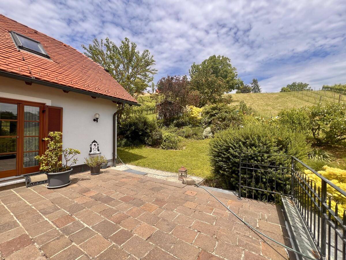 Wunderschön ausgebautes ehemaliges Kellerstöckl mit über 3.200 m² Grund und tollem Gewölbekeller! - Widok 5