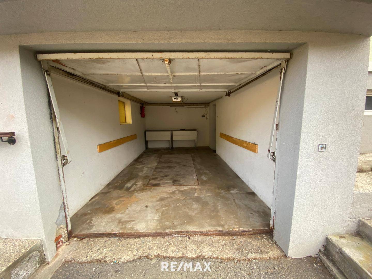11_Garage