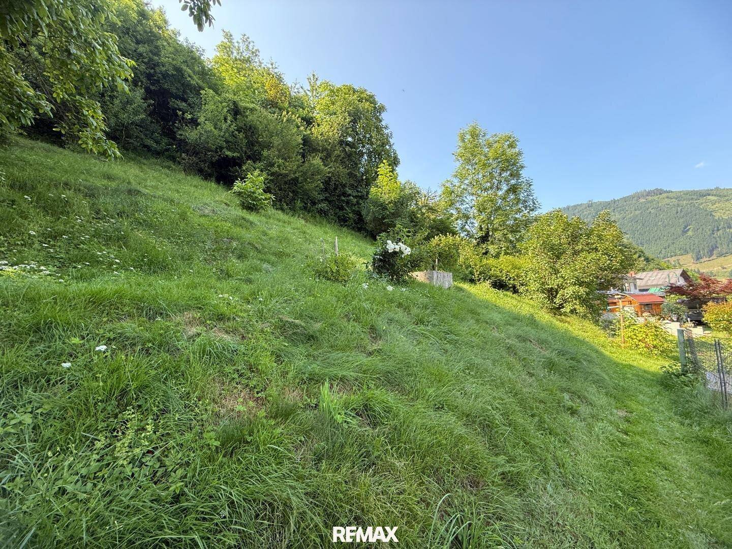 *** 2037m² Baugrundstück - Hanglage trifft Vision, Waldanteil &amp; Wohnsiedlungsrand zum Sensationspreis! *** - Mehr