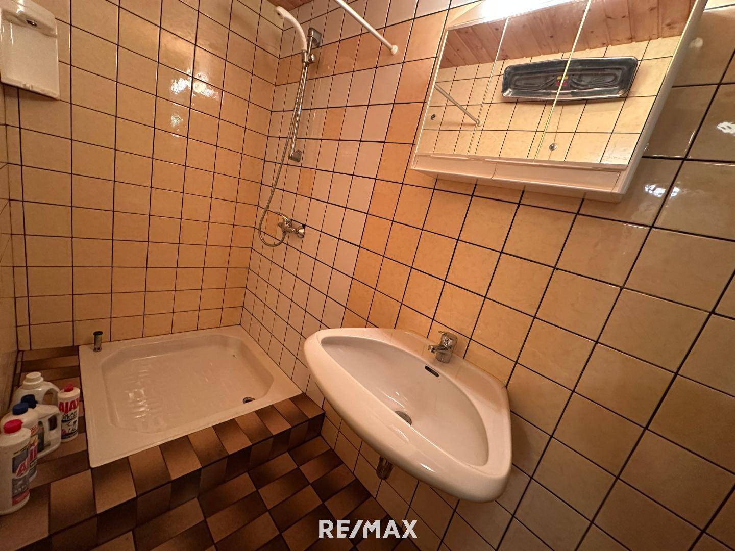 09_Bad_WC_KG