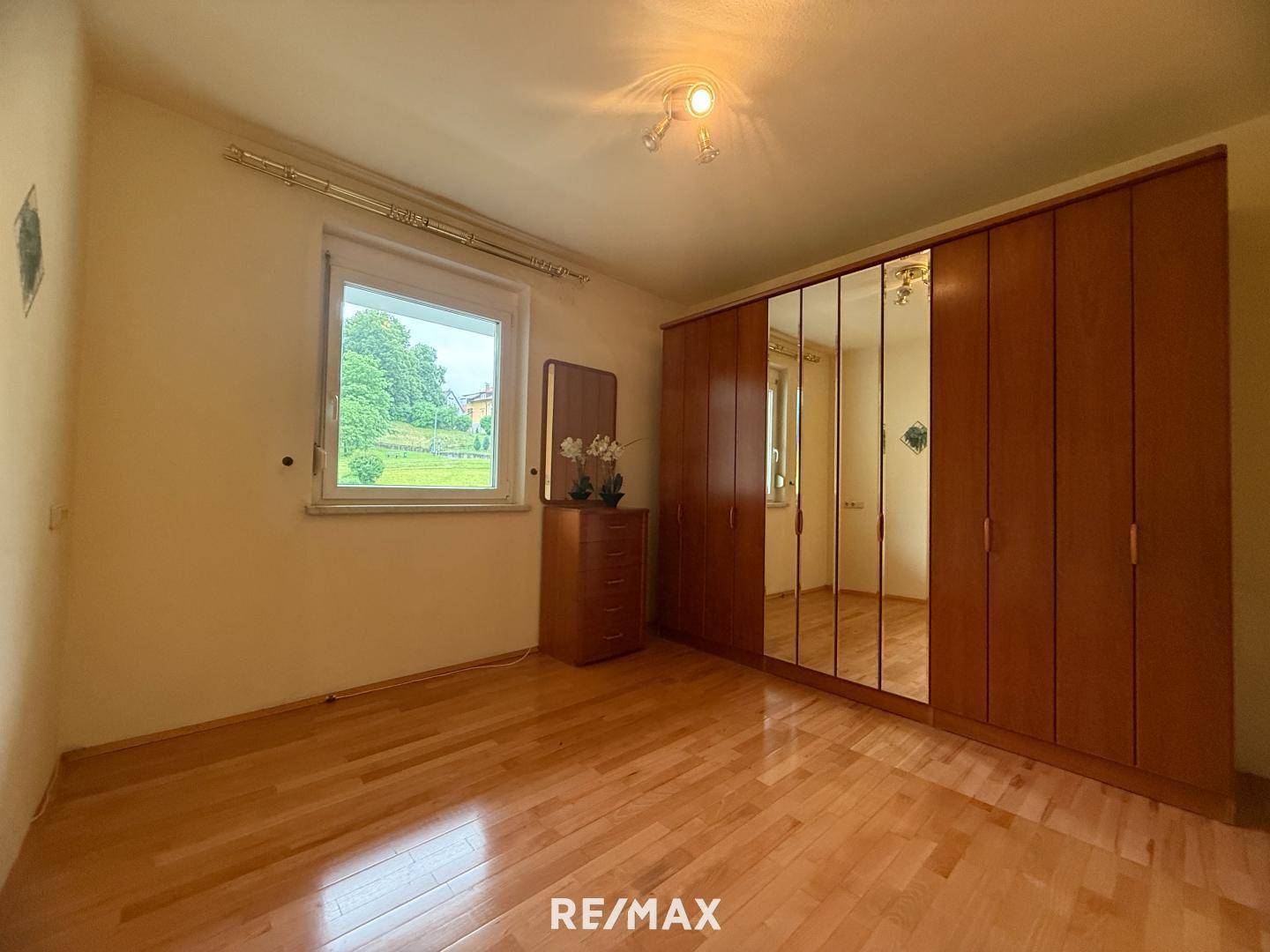 7 Schlafzimmer