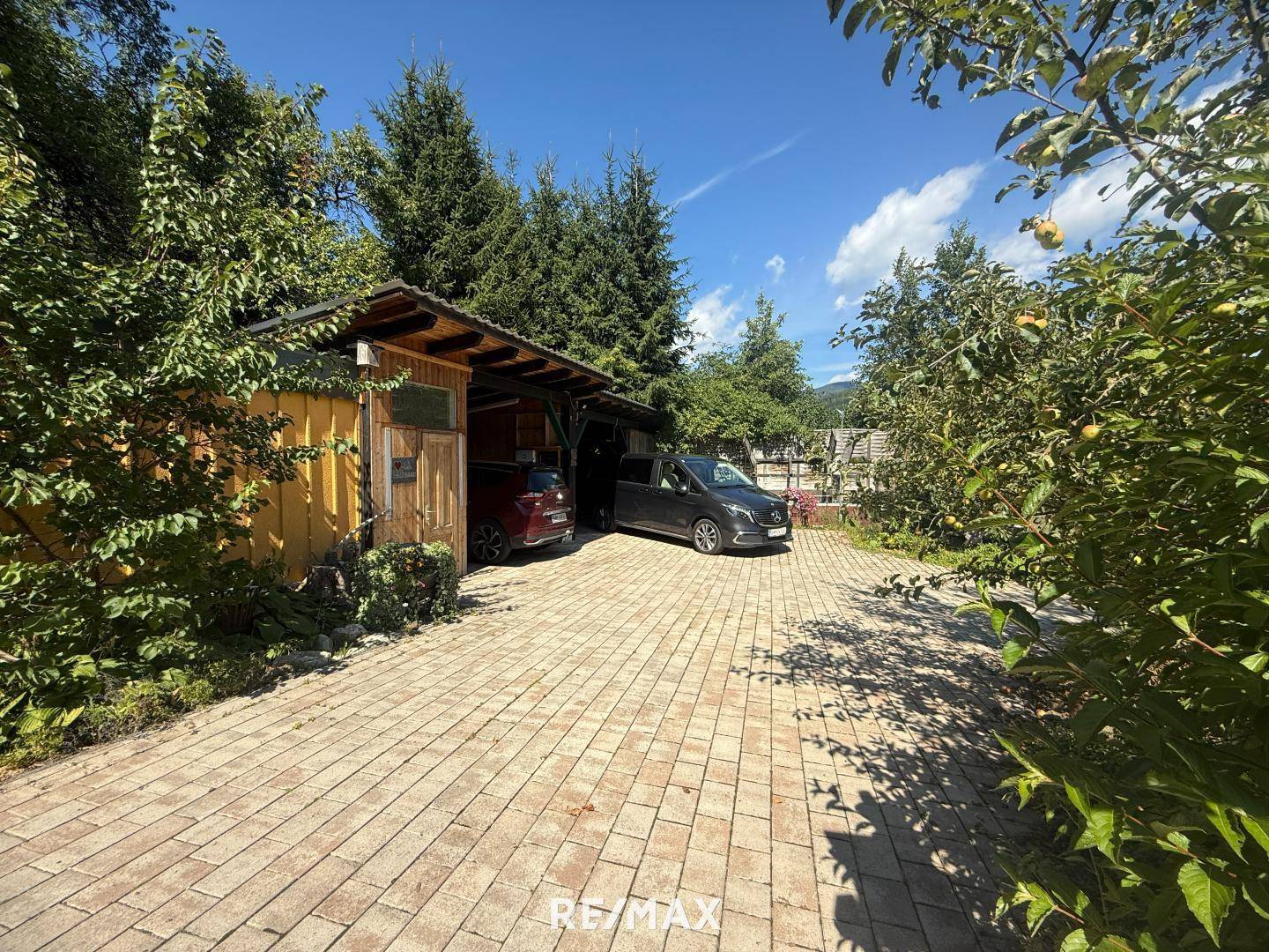 19Carport