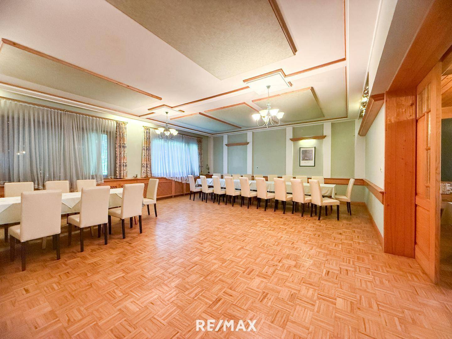 36-320 Saal