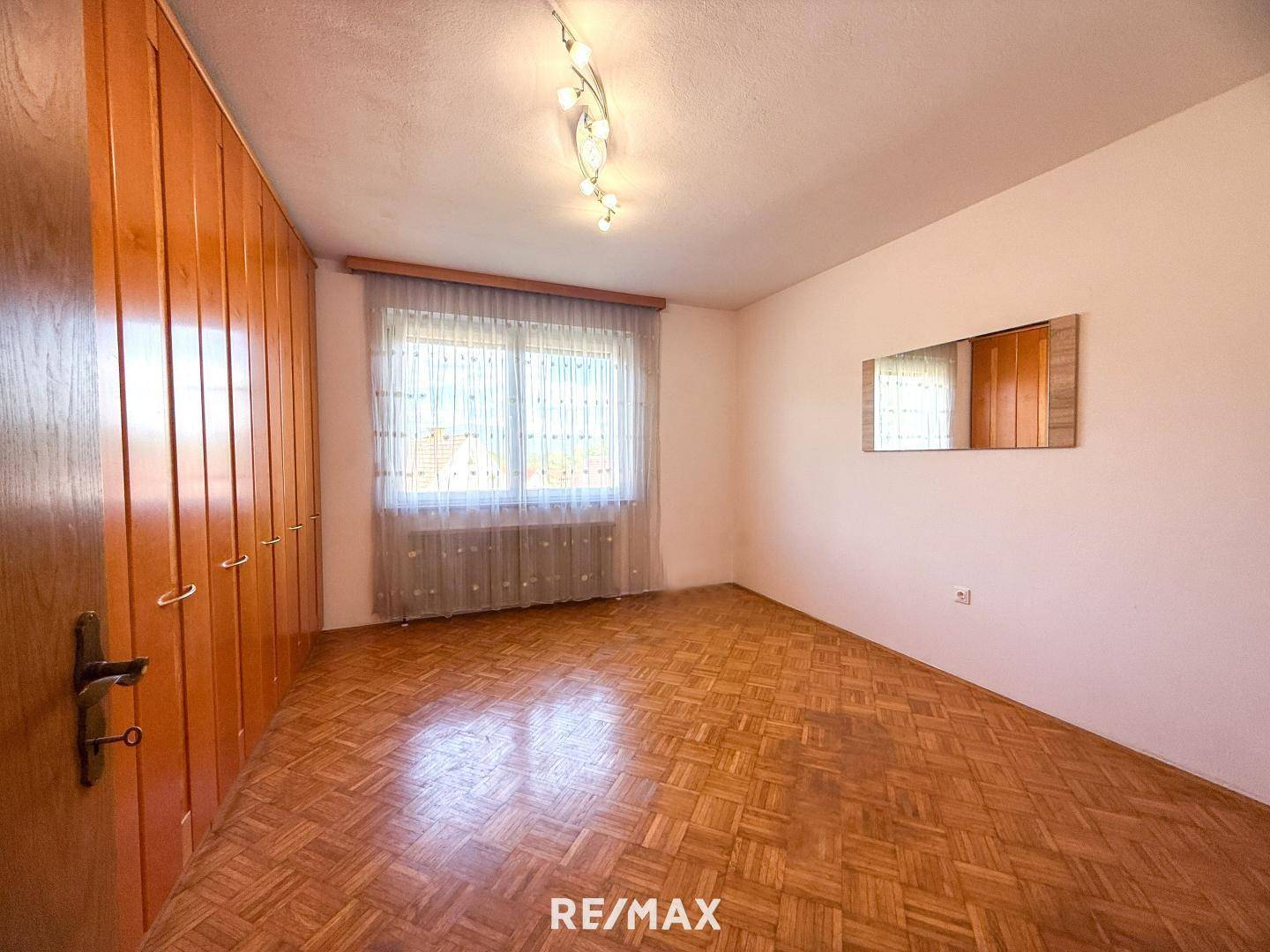 37Pogier Zimmer2