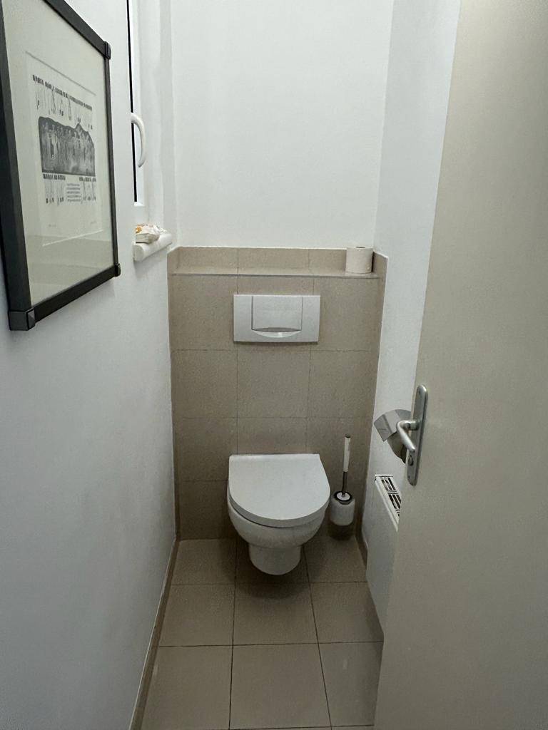 WC (eigener Raum)