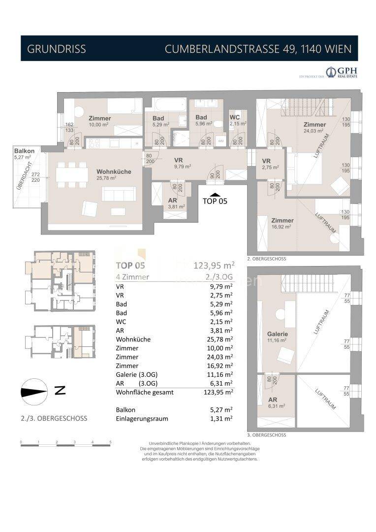 Mehrgeschossiger Grundriss für TOP 05 mit Wohnküche, mehreren Zimmern, Bädern, Balkon und Galerie.
