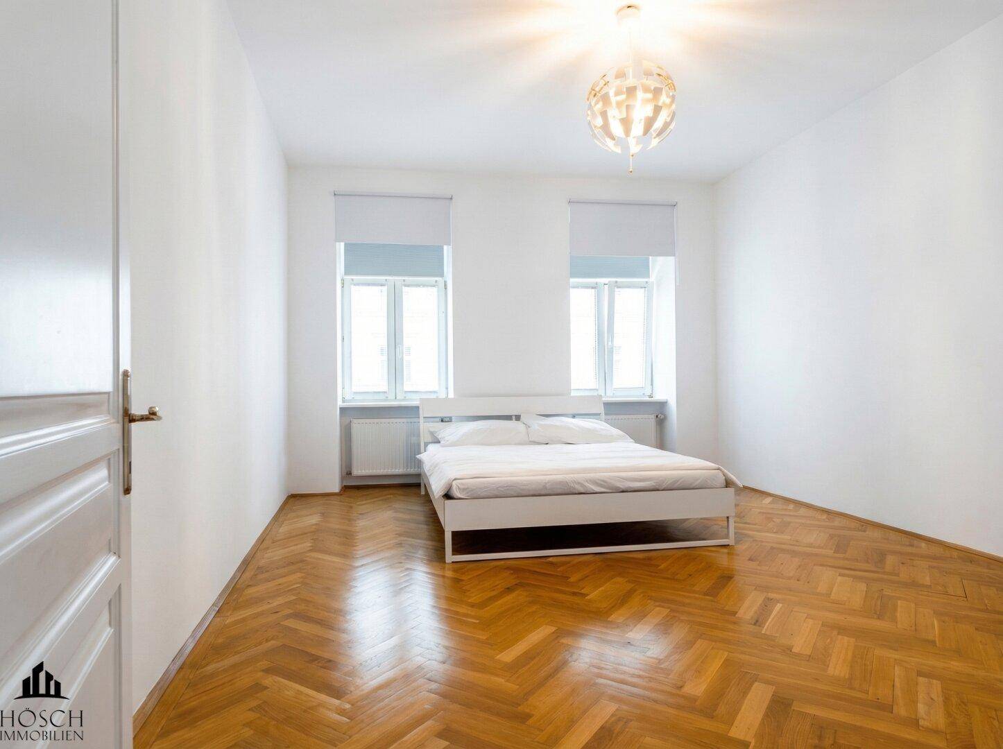 Altbaujuwel nahe Prater &amp; Augarten – Stilvolle 4-Zimmer-Wohnung mit Balkon