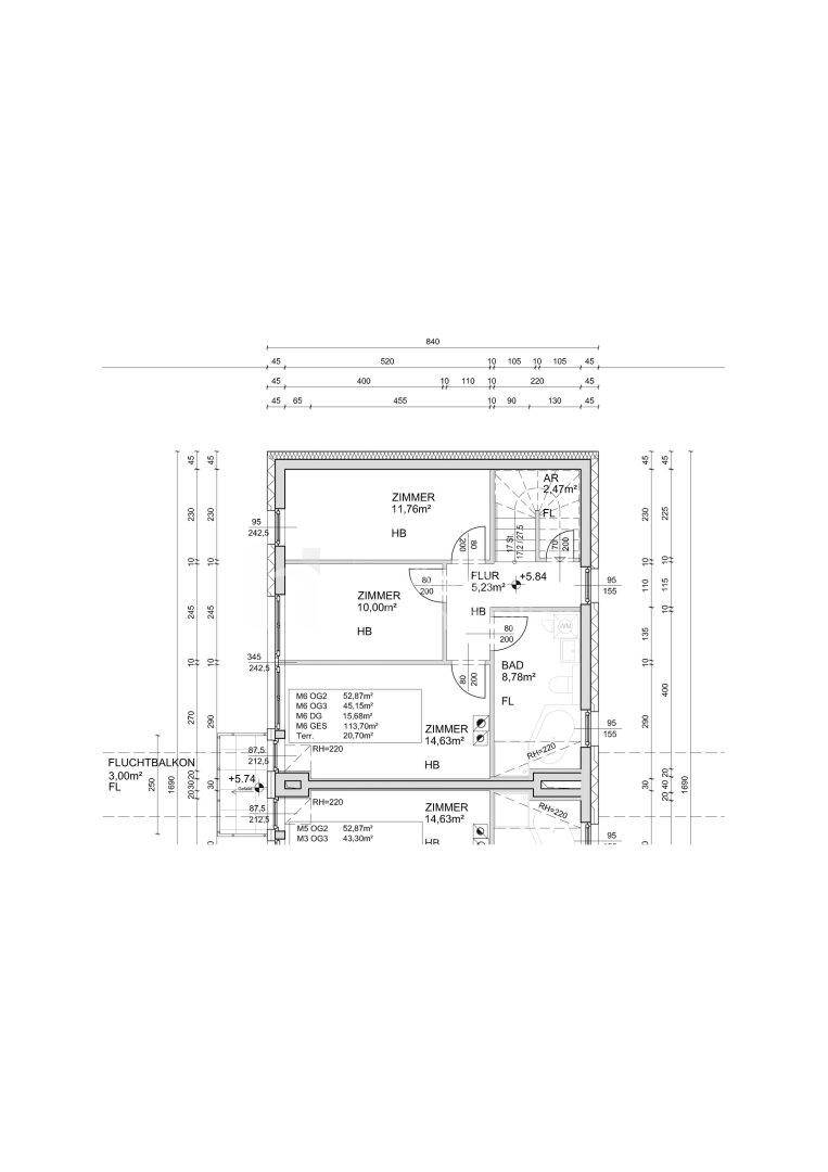 Grundrissplan mit drei Zimmern, Bad und Fluchtbalkon auf einer Ebene.