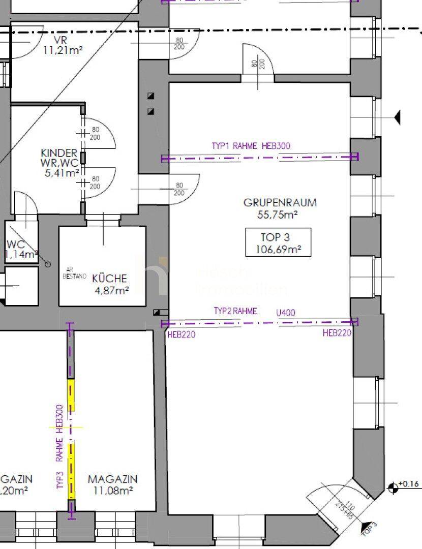 Detaillierter Grundriss mit Küche, WC, Gruppenraum und Magazinflächen.