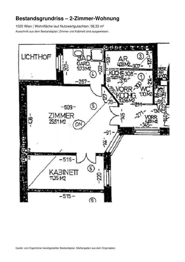Grundriss einer 2-Zimmer-Wohnung mit Lichtschacht, Bad, WC und separater Küche.
