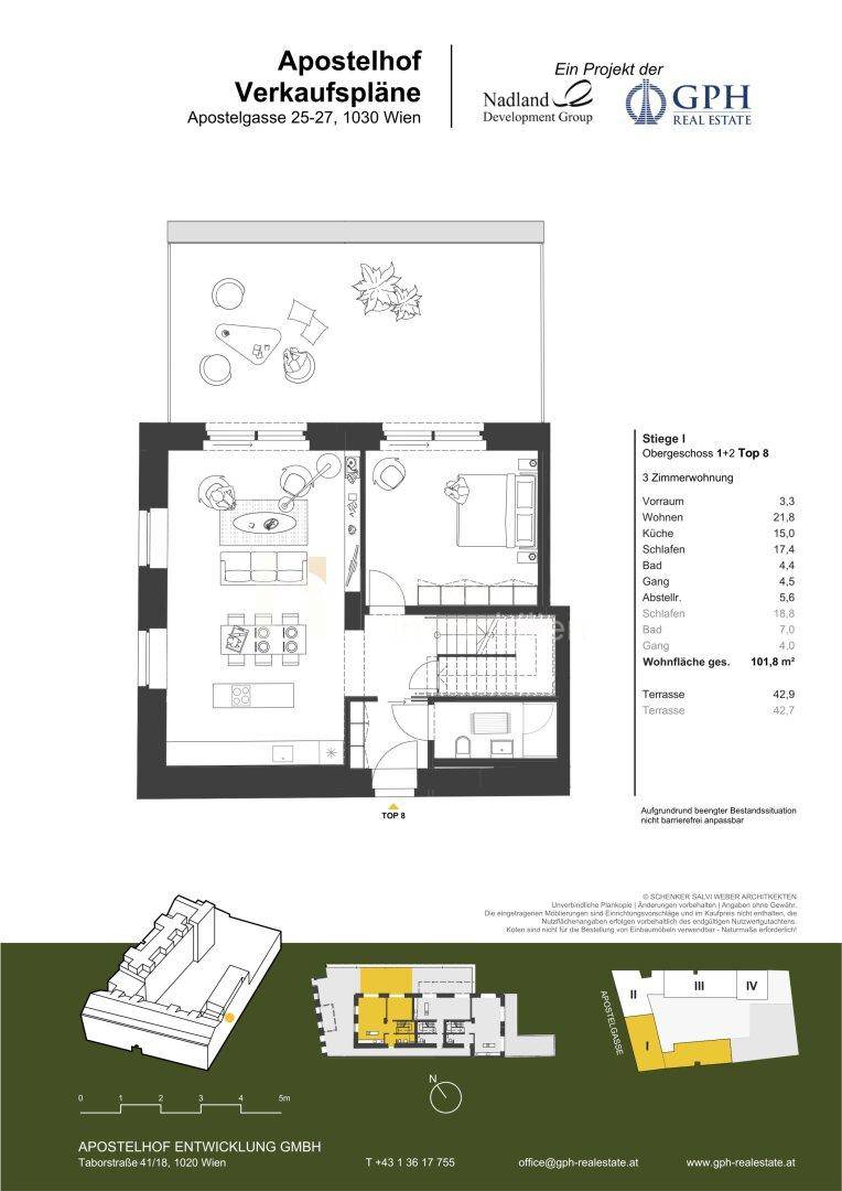 Grundriss des Obergeschosses mit Wohnbereich, Schlafzimmern und großer Terrasse.