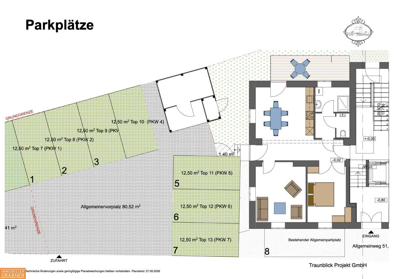Grundriss des Erdgeschosses mit Parkplätzen, Zufahrt und einer Wohnung mit Terrasse.