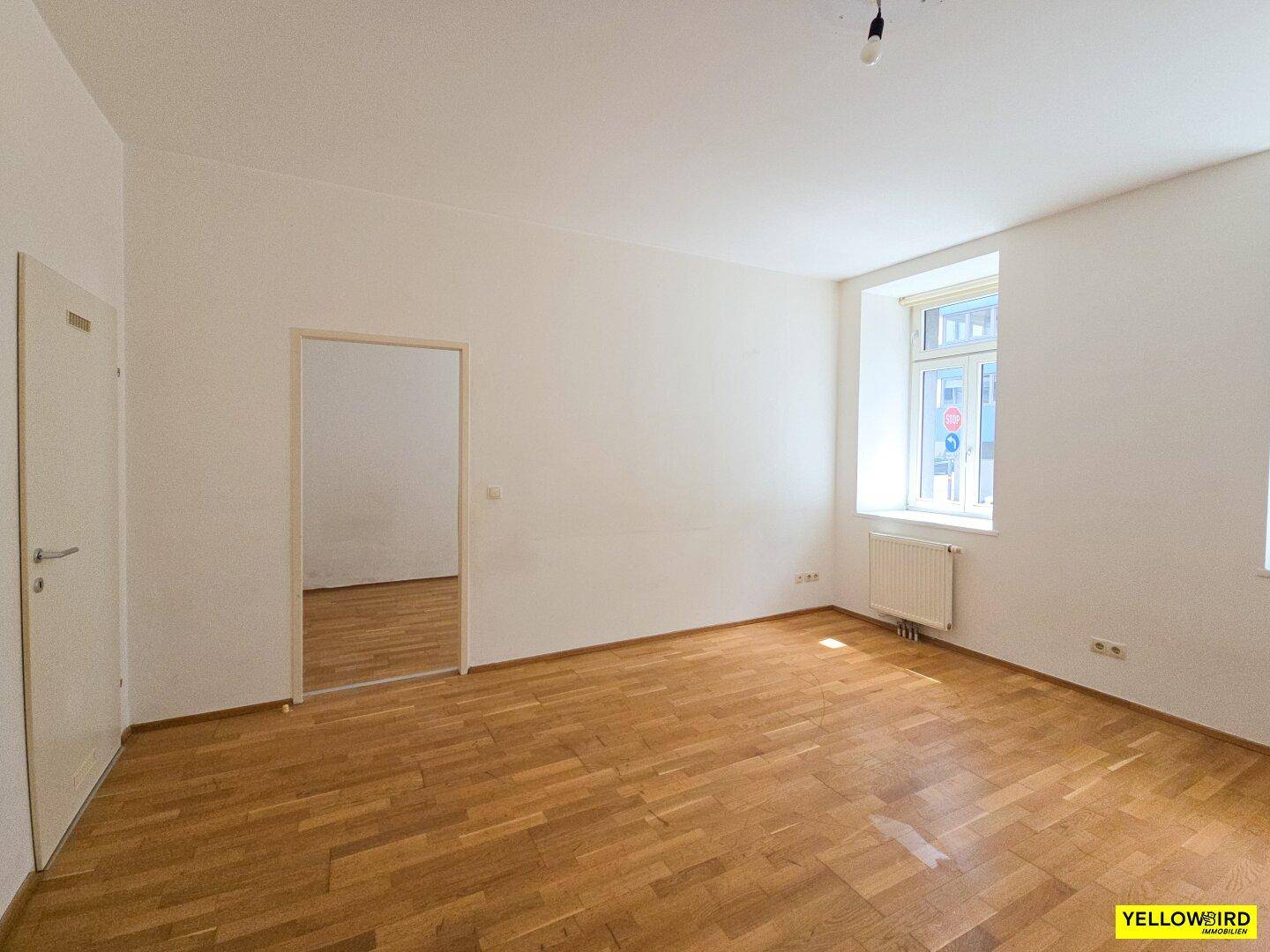 Wohnzimmer - Blick Schlafzimmer
