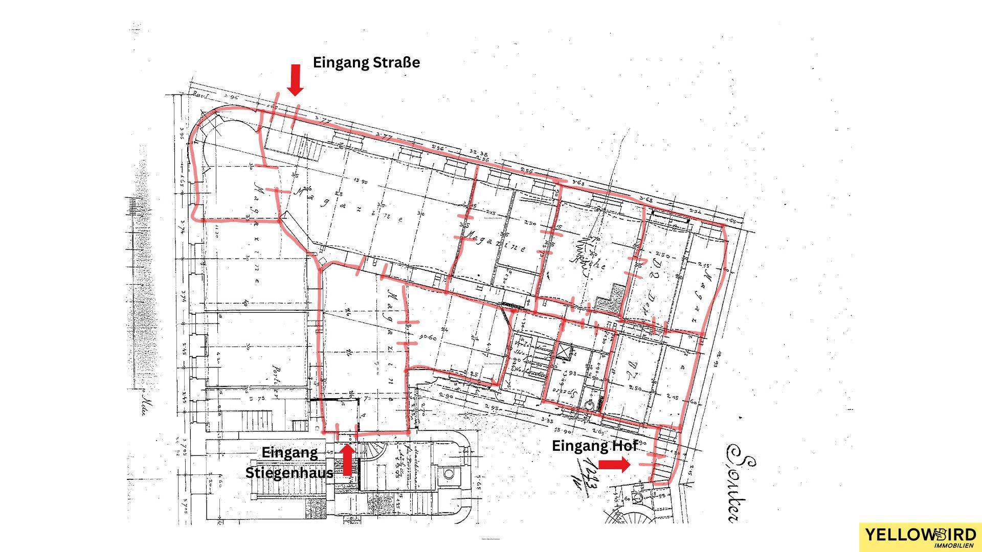 Grundrissplan mit eingezeichneten Zugangswegen von der Straße, dem Stiegenhaus und dem Hof.