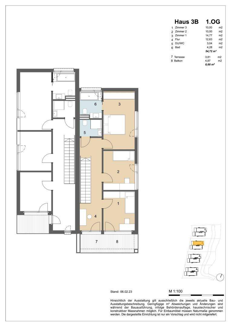 Grundriss des Obergeschosses von Haus 3B mit drei Schlafzimmern, zwei Bädern und Terrasse.